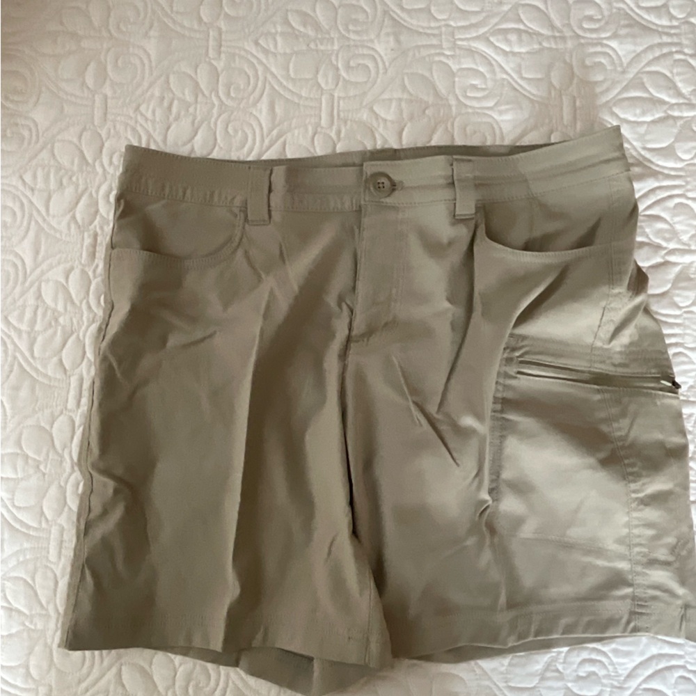Eddie Bauer Bermuda Shorts with Side Zip Pocket